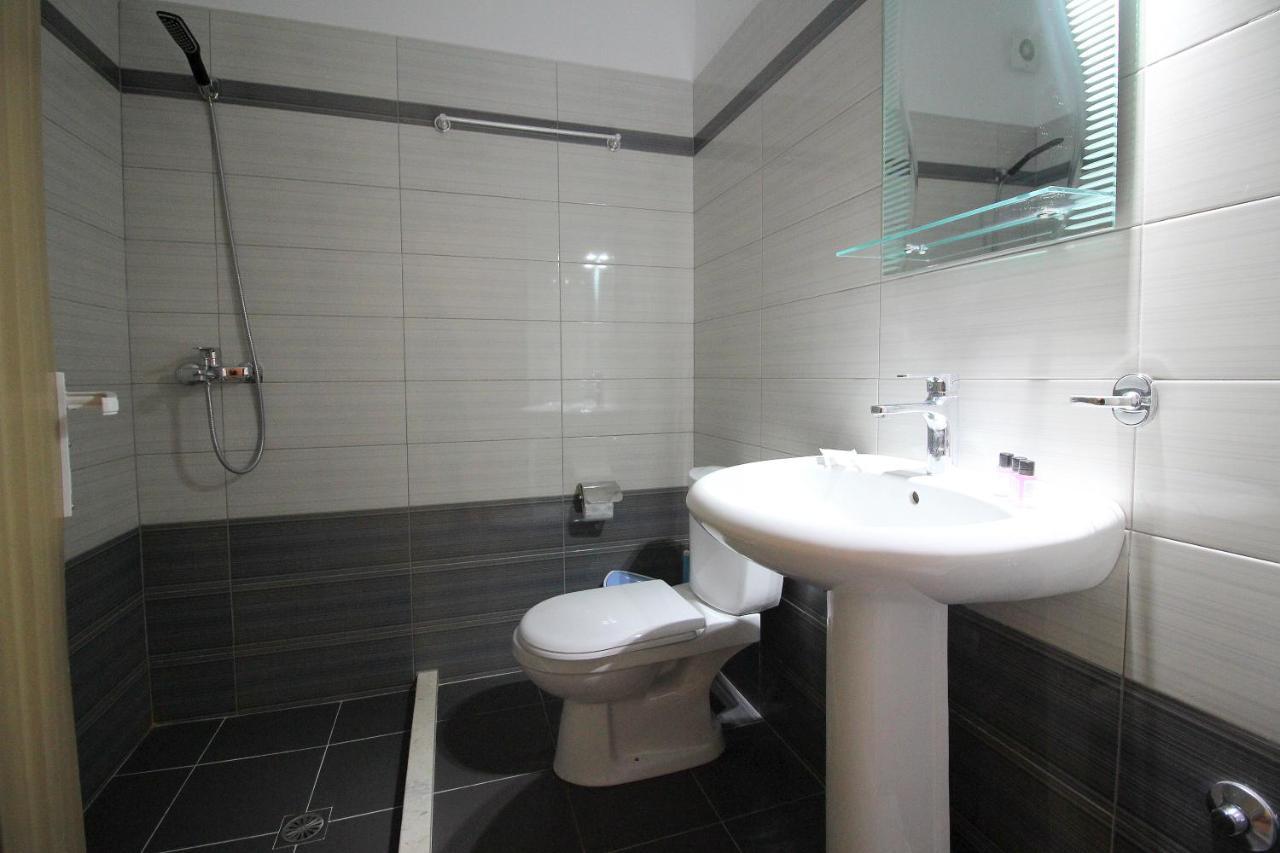 Hotel Centrum Ksamil